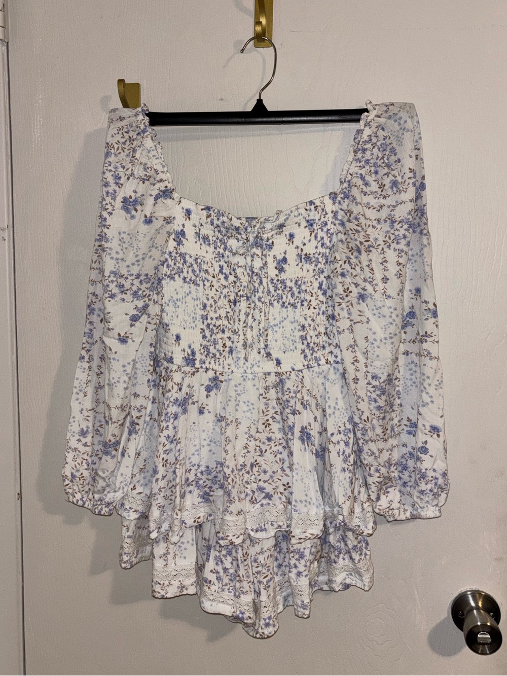 Francesca's Collections White Floral Peasant Tunic with Blue Print